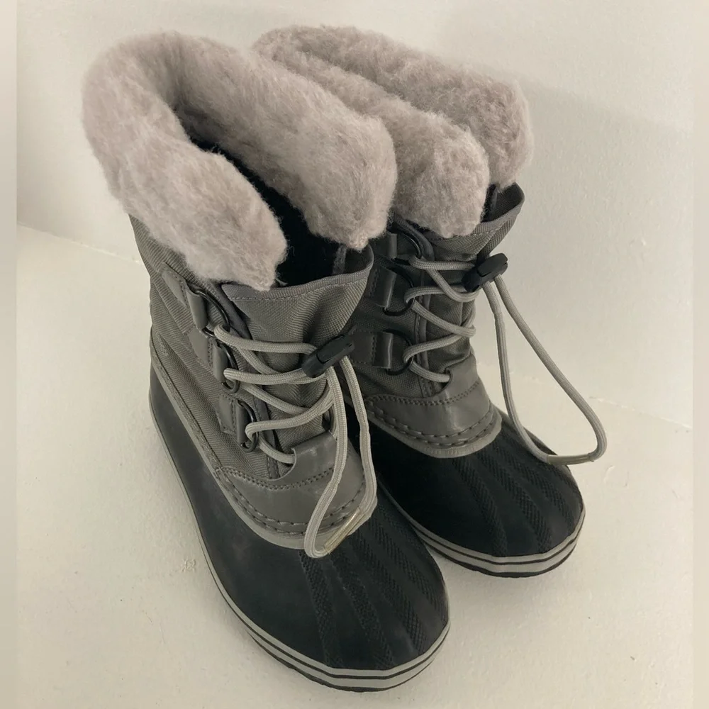 Sorel Your Pac Nylon Waterproof Boots Black Grey Kid’s 2 Winter Snow Ski Holiday